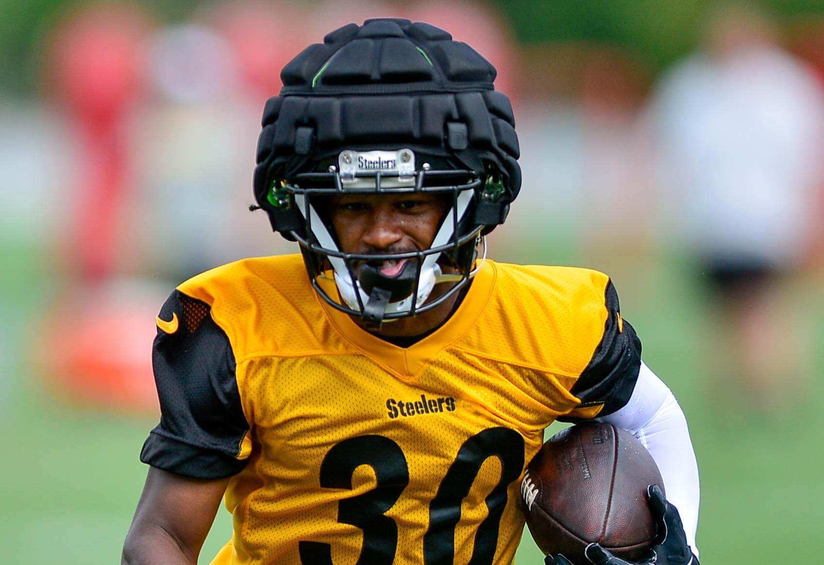 Steelers DB Beanie Bishop