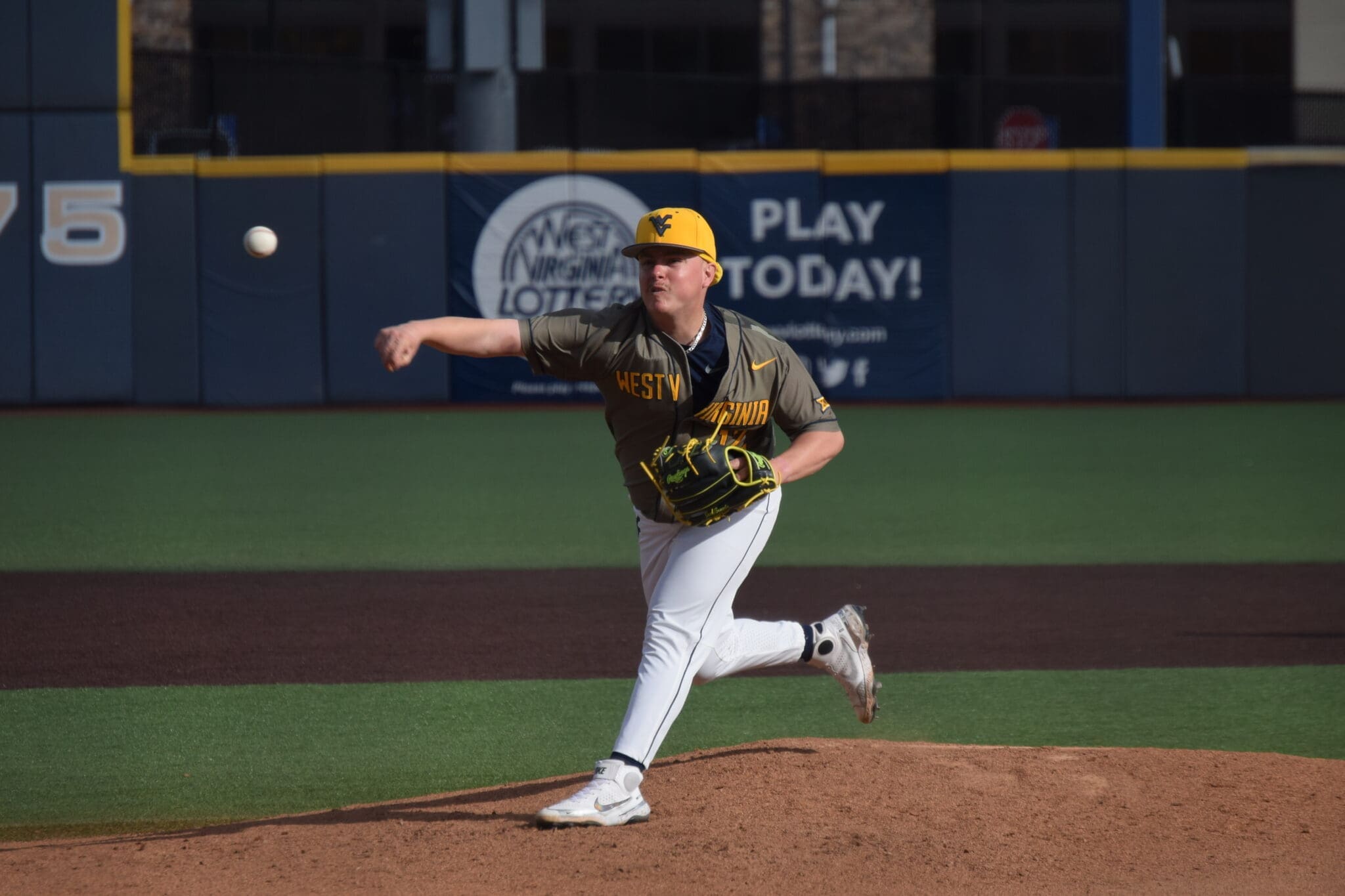 WVU baseball pitcher Blaine Traxel