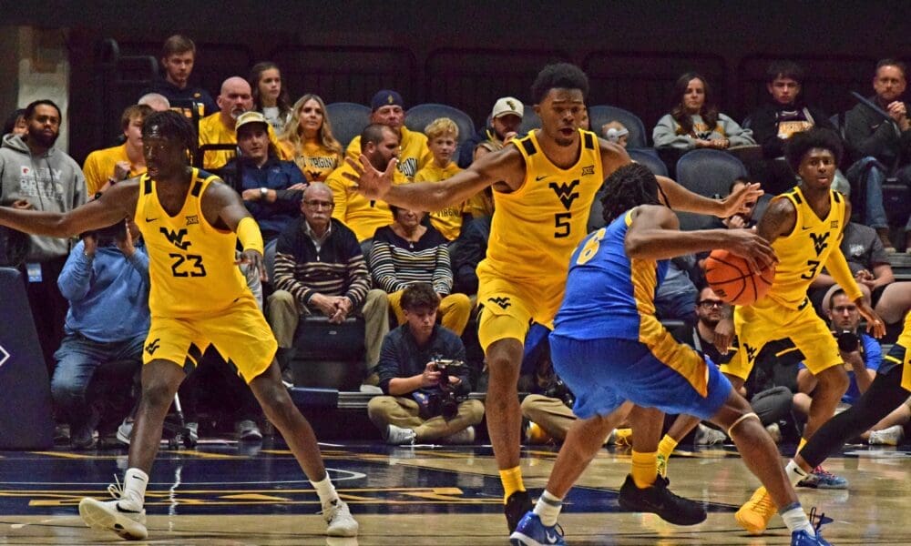 WVU Basketball DJ Thomas against Pitt