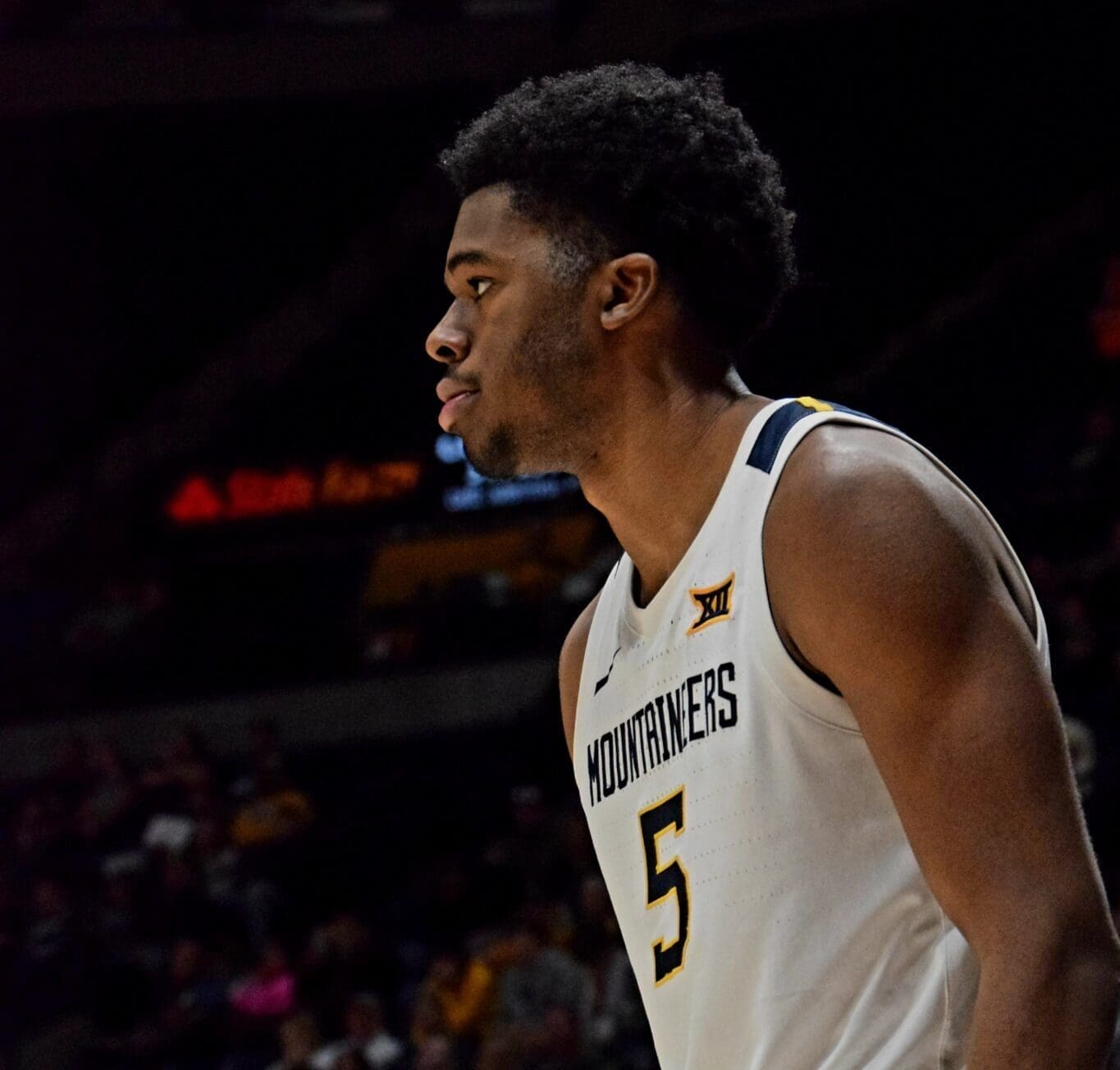 WVU Basketball Freshman Forward DJ Thomas