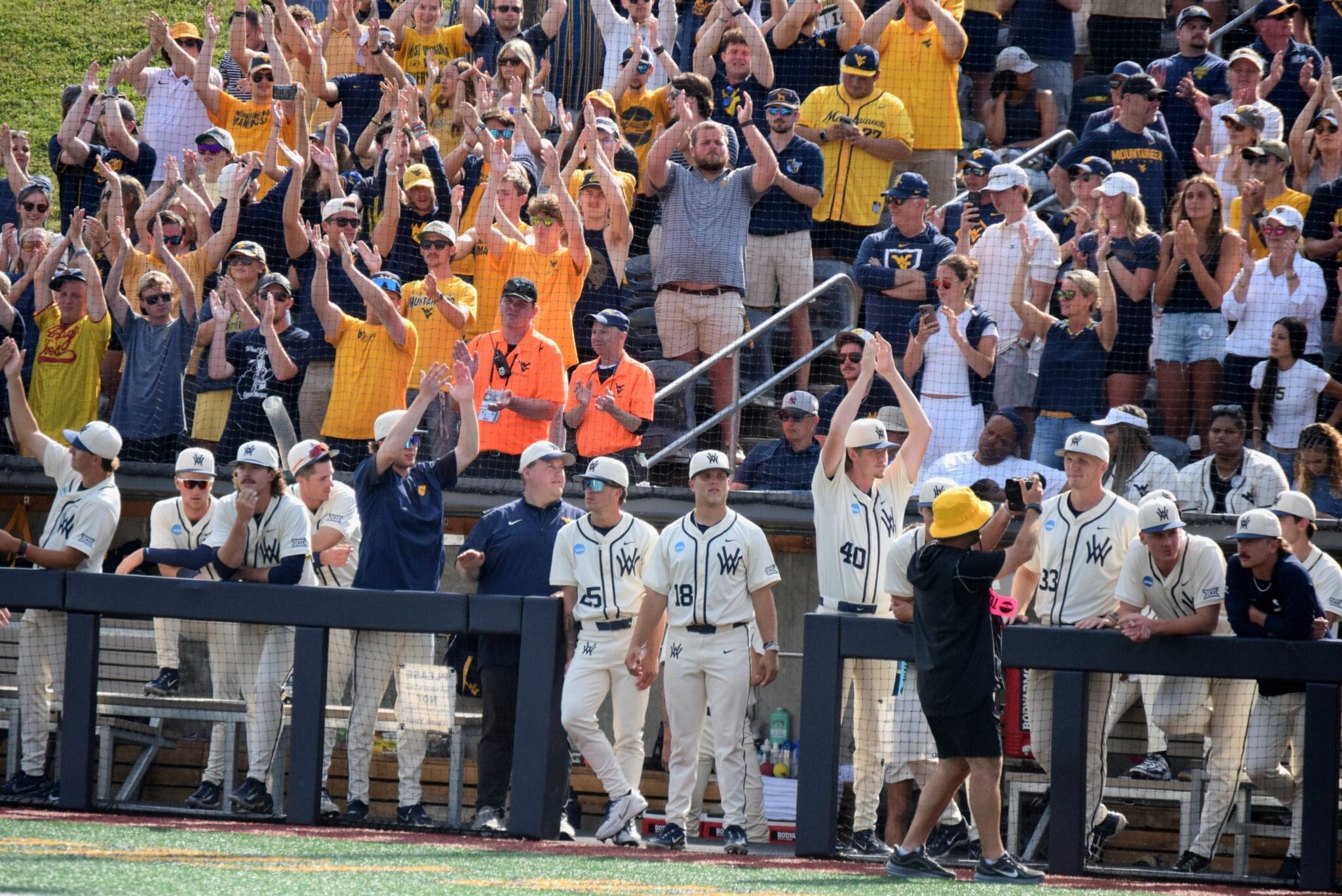 WVU Baseball players and fans at Super Regional