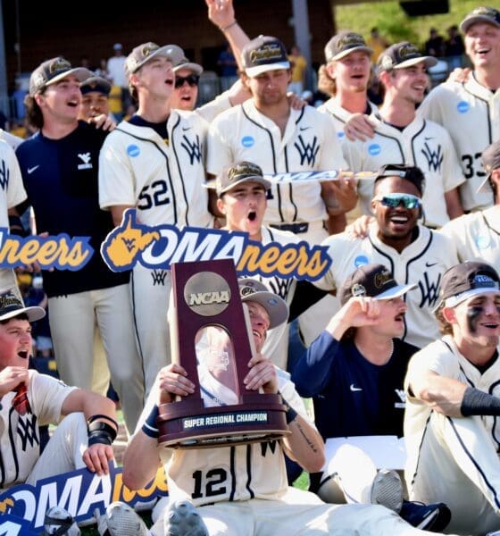 WVU Baseball Super Regional champs team picture