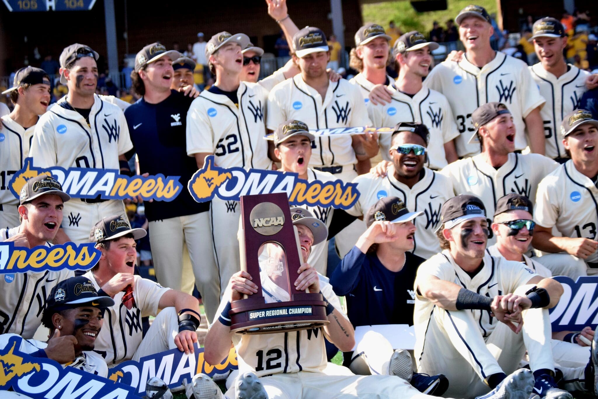 WVU Baseball Super Regional champs team picture