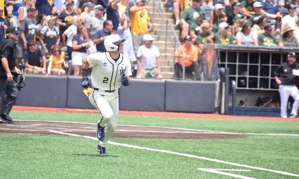 WVU Baseball Gavin Kelly in Super Regional