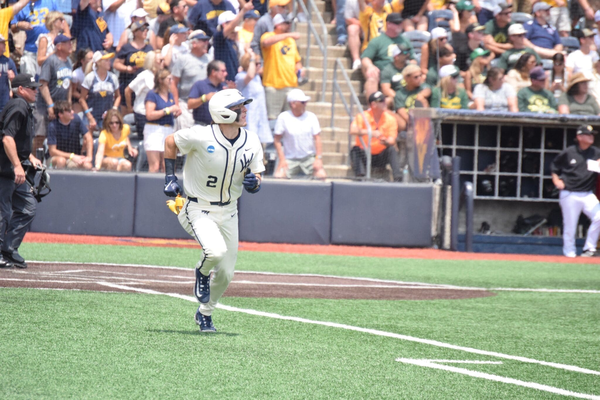 WVU Baseball Gavin Kelly in Super Regional