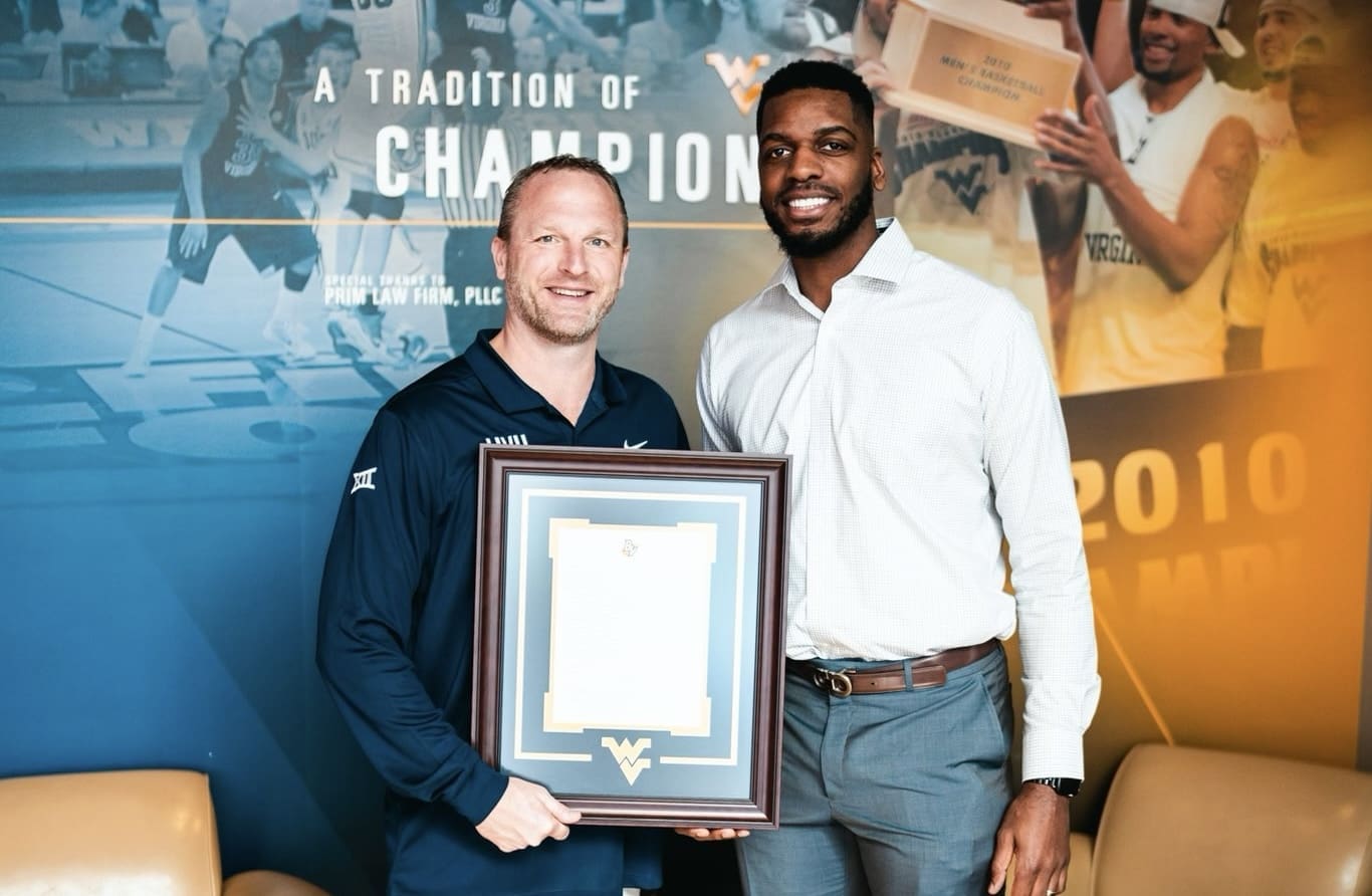 WVU Basketball HC Darian DeVries