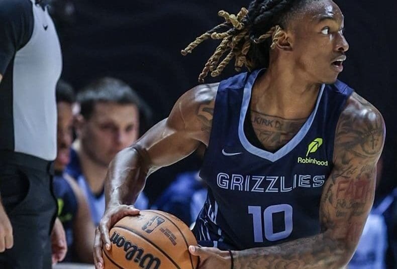 Javon Small with Grizzlies