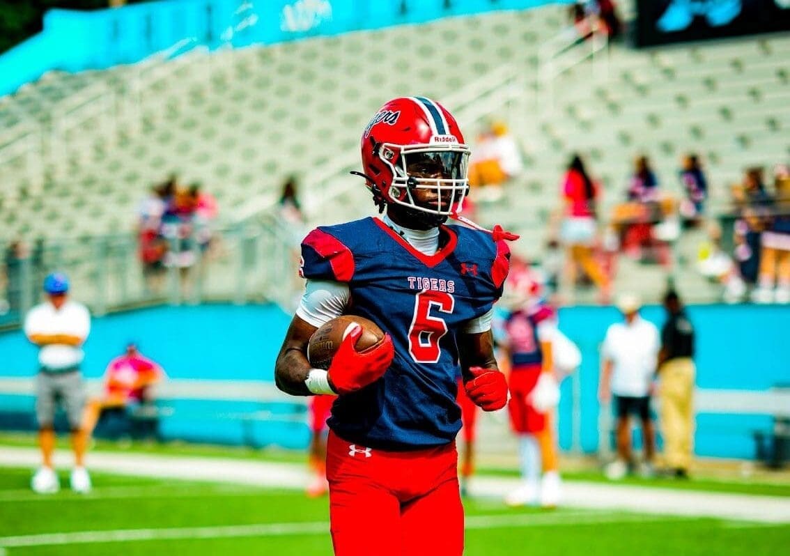 WVU Football WR recruit Javien Robinson