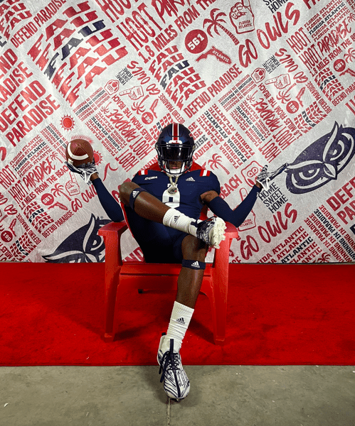 WVU Football WR Recruit AnaTay Smith in an FAU uniform.