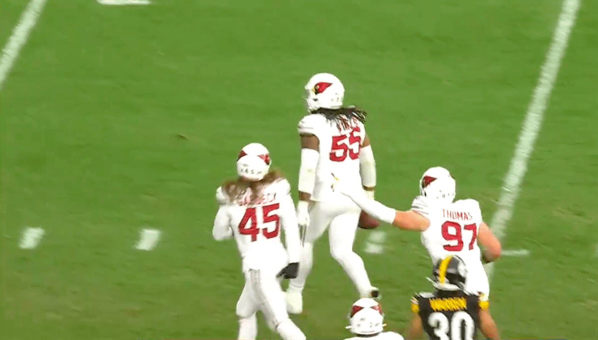 Dante Stills recovers fumble against Steelers