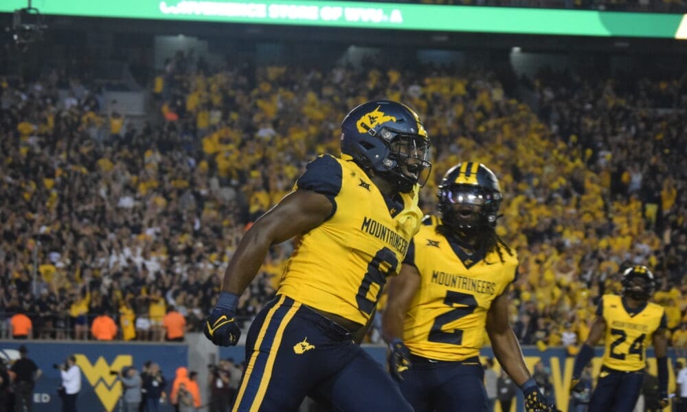 WVU Football Defense Tyrin Bradley against Pitt