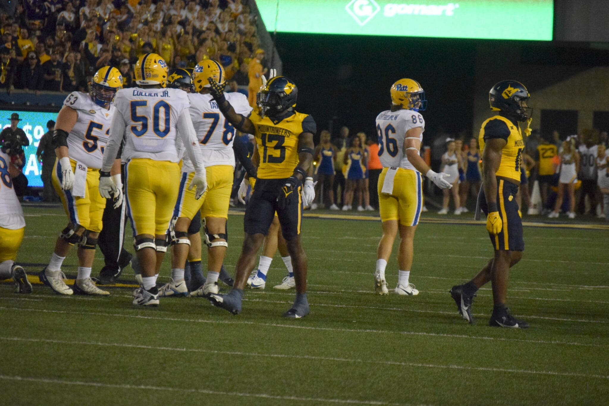 WVU Football Defense Hershey McLaurin against Pitt in Backyard Brawl