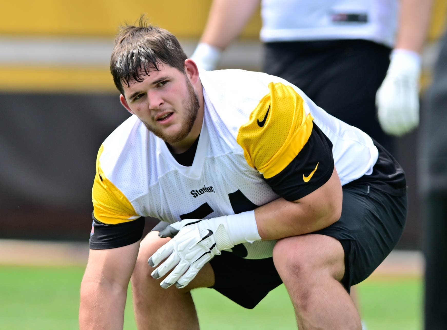 Zach Frazier at Steelers OTAs