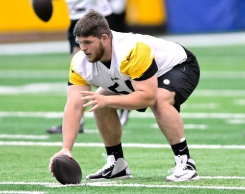 Zach Frazier with Steelers at practice
